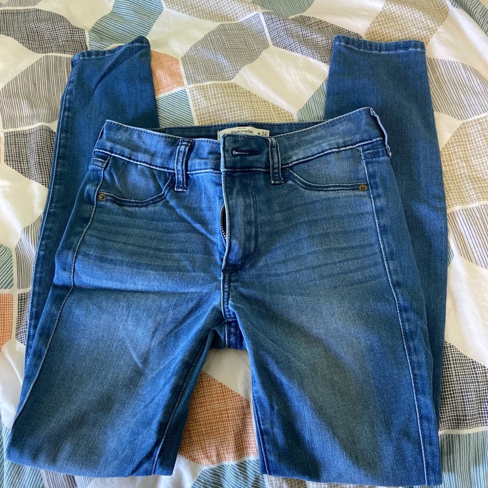 Abercrombie & Fitch skinny jeans 24x27